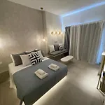 Selyna Bed and breakfast Fira (Santorini)
