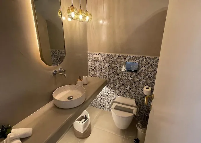 Selyna Bed & Breakfast Firá