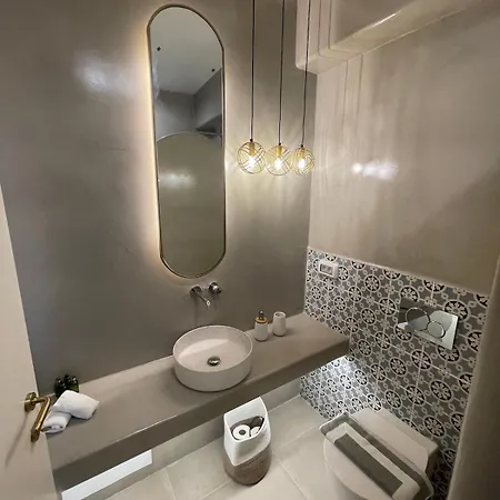 Selyna 3* Fira (Santorini)