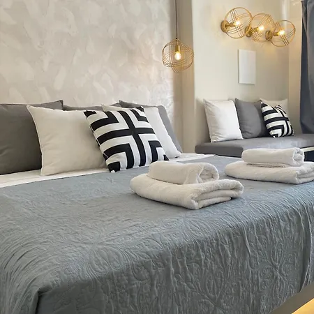 Selyna Bed and breakfast Fira (Santorini)