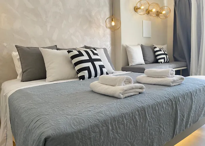 Selyna Bed and breakfast Fira (Santorini)